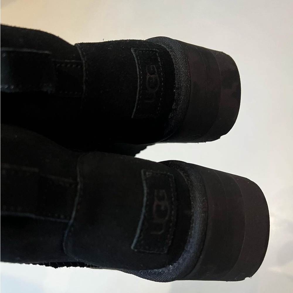 UGG Black Suede Classic Mini Platform Boots NIB - Picture 7 of 9